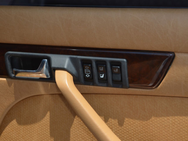 1988 Mercedes-Benz 500-Series 560 SEL - photo 11