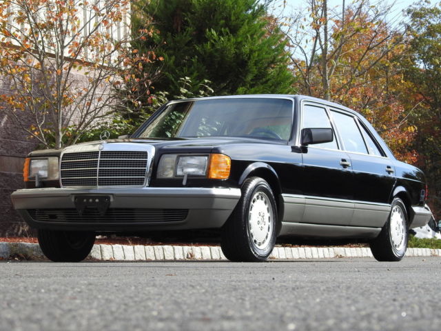 1988 Mercedes-Benz 560SEL Black with Palomino leather 2 owner Exceptional !!! 1988 Mercedes-Benz 500-Series Base Sedan 4-Door