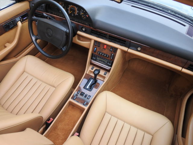 1988 Mercedes-Benz 500-Series Base Sedan 4-Door - photo 11