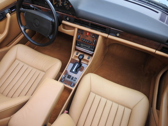 1988 Mercedes-Benz 500-Series Base Sedan 4-Door - photo 10