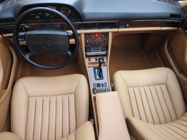 1988 Mercedes-Benz 500-Series Base Sedan 4-Door - photo 9