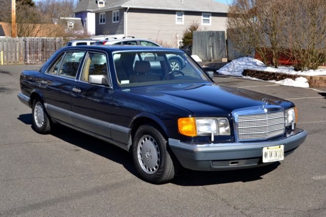 1988 Mercedes-Benz 500-Series 560SEL