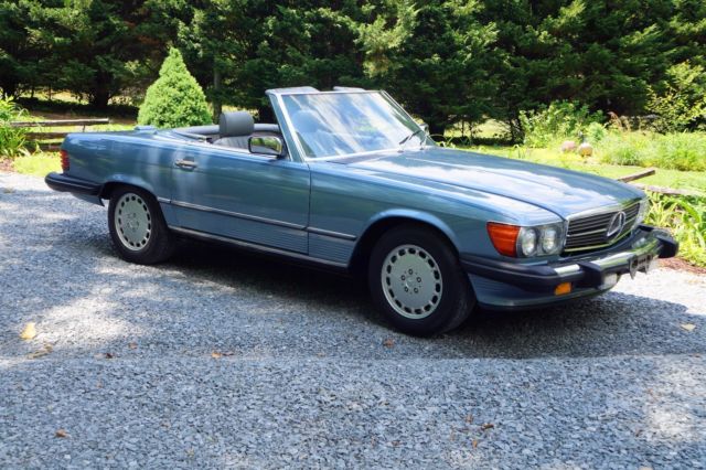 1988 Mercedes-Benz 560SL 2 Dr Convertible, LOW MILES, NO RESERVE 1988 Mercedes-Benz SL-Class 560 SL