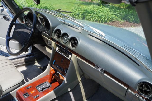 1988 Mercedes-Benz SL-Class 560 SL - photo 12
