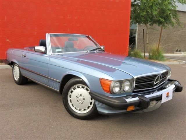 1988 Mercedes-Benz 560 Series Base Convertible 2-Door - photo 2