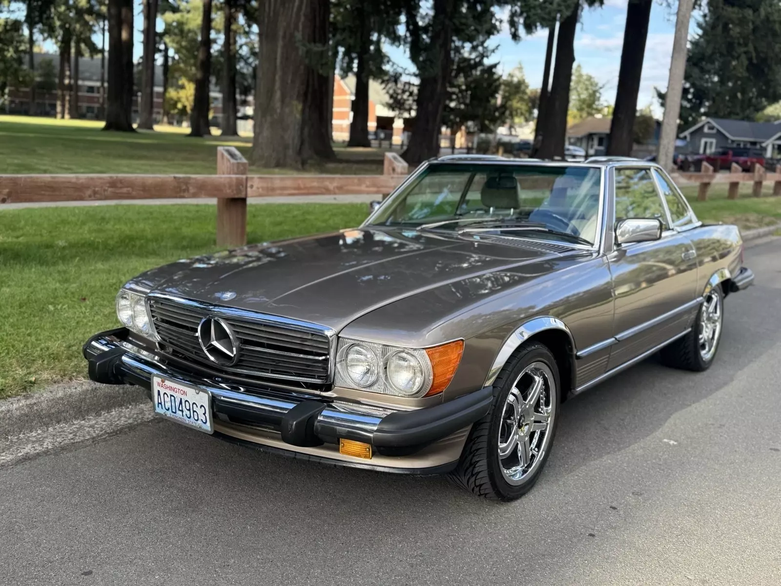 1988 Mercedes-Benz 560SL Convertible Brown SL 1988 Mercedes-Benz SL-Class SL
