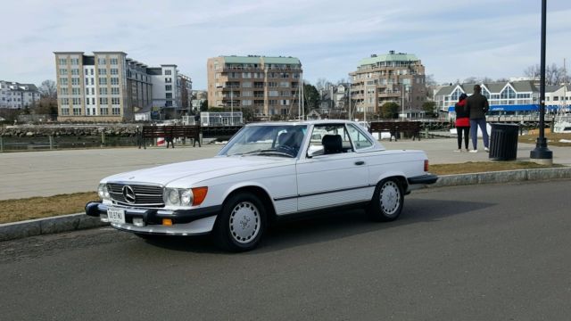 1988 Mercedes-Benz 560SL Coupe & Convertible (w/ Hard Top & Soft Top) 1988 Mercedes-Benz SL-Class