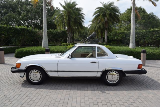 1988 Mercedes-Benz 560SL Coupe/Roadster, less than 20,000 miles! 1988 Mercedes-Benz SL-Class