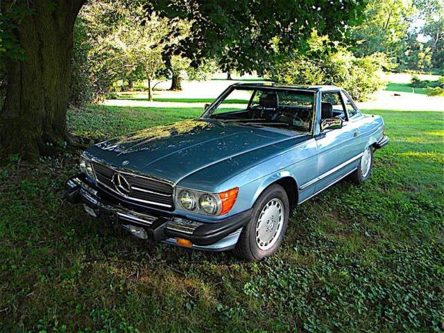1988 Mercedes Benz 560SL Diamond Blue Highly Documented Blue Chip Car! 1988 Mercedes-Benz SL-Class Roadster