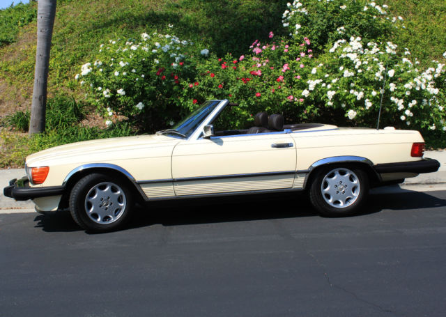 1988 Mercedes-Benz 500-Series