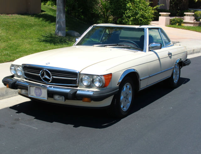 1988 Mercedes Benz 560SL, Rear Ivory on Brown Leather, Soft & Hard top One Owner 1988 Mercedes-Benz 500-Series 560 Series 2dr Coupe 560SL Roadster