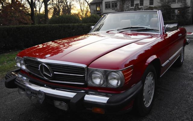 1988 Mercedes-Benz SL-Class 560SL