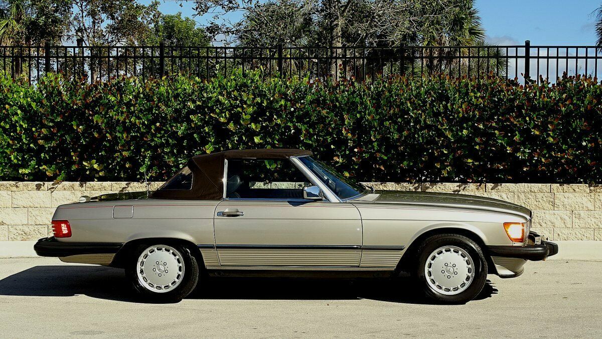 1988 Mercedes-Benz SL-Class LOW MILES - photo 3