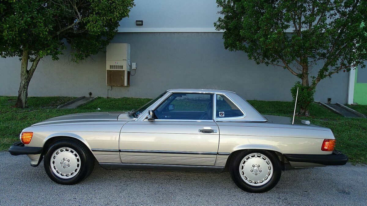 1988 Mercedes-Benz SL-Class LOW MILES - photo 4