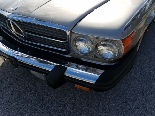 1988 Mercedes-Benz 500-Series 560 SL - photo 10
