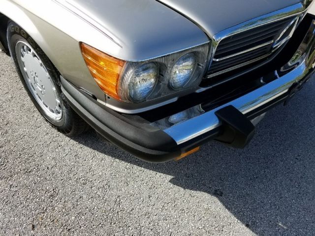 1988 Mercedes-Benz 500-Series 560 SL - photo 12