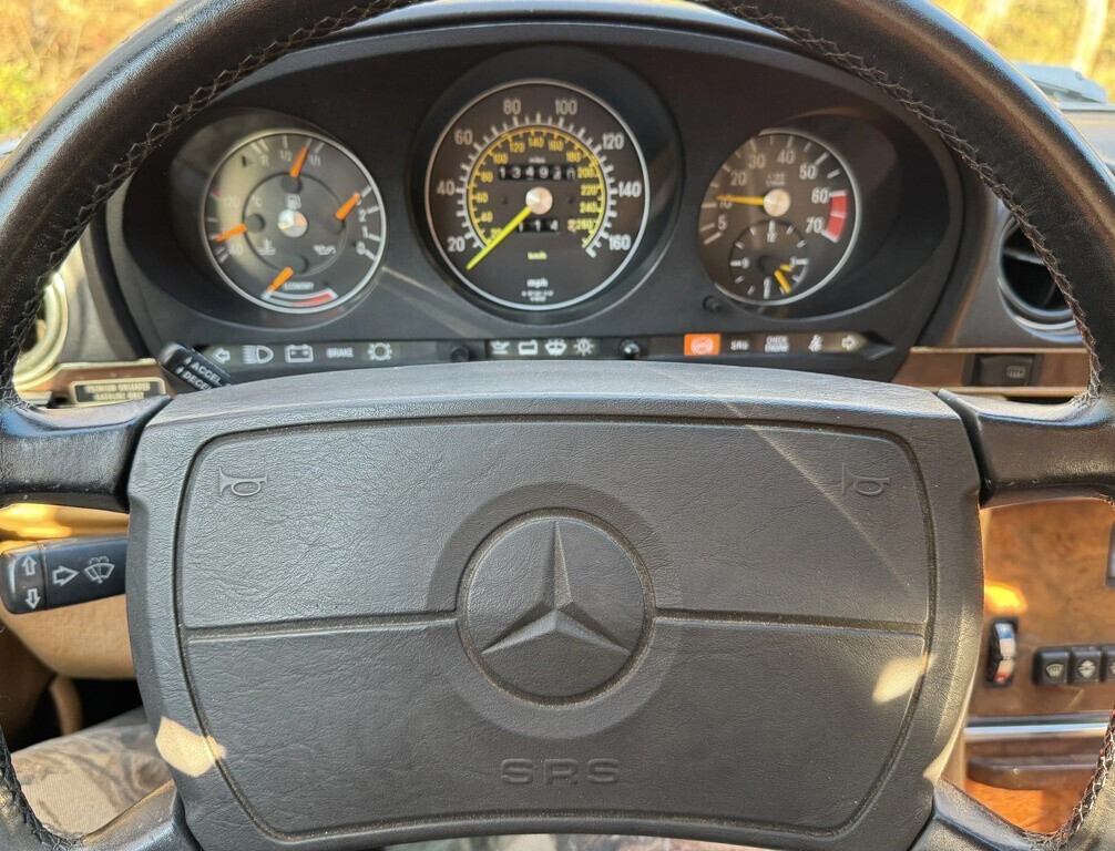 1988 Mercedes-Benz 500-Series 560 SL 2dr Convertible - photo 11