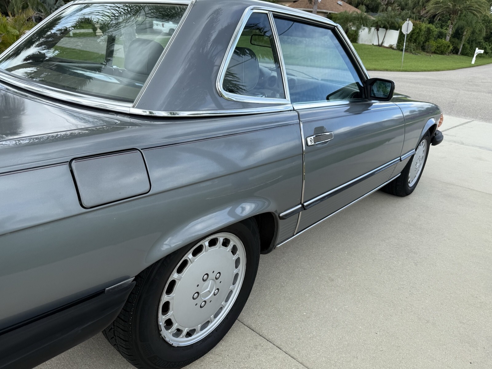 1988 Mercedes-Benz SL-Class 560 SL - photo 10