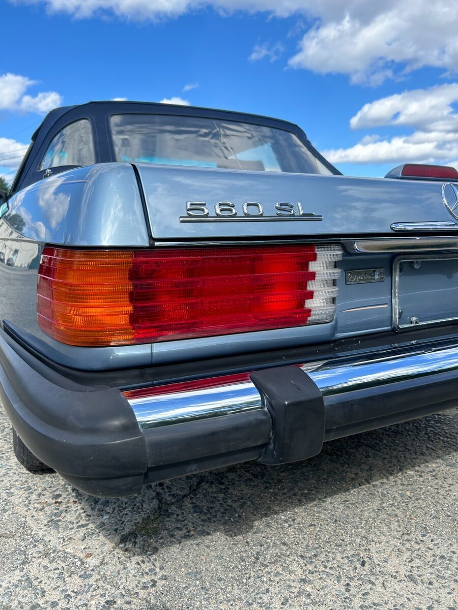 1988 Mercedes-Benz SL-Class R107 560SL Roadster Convertible - photo 9