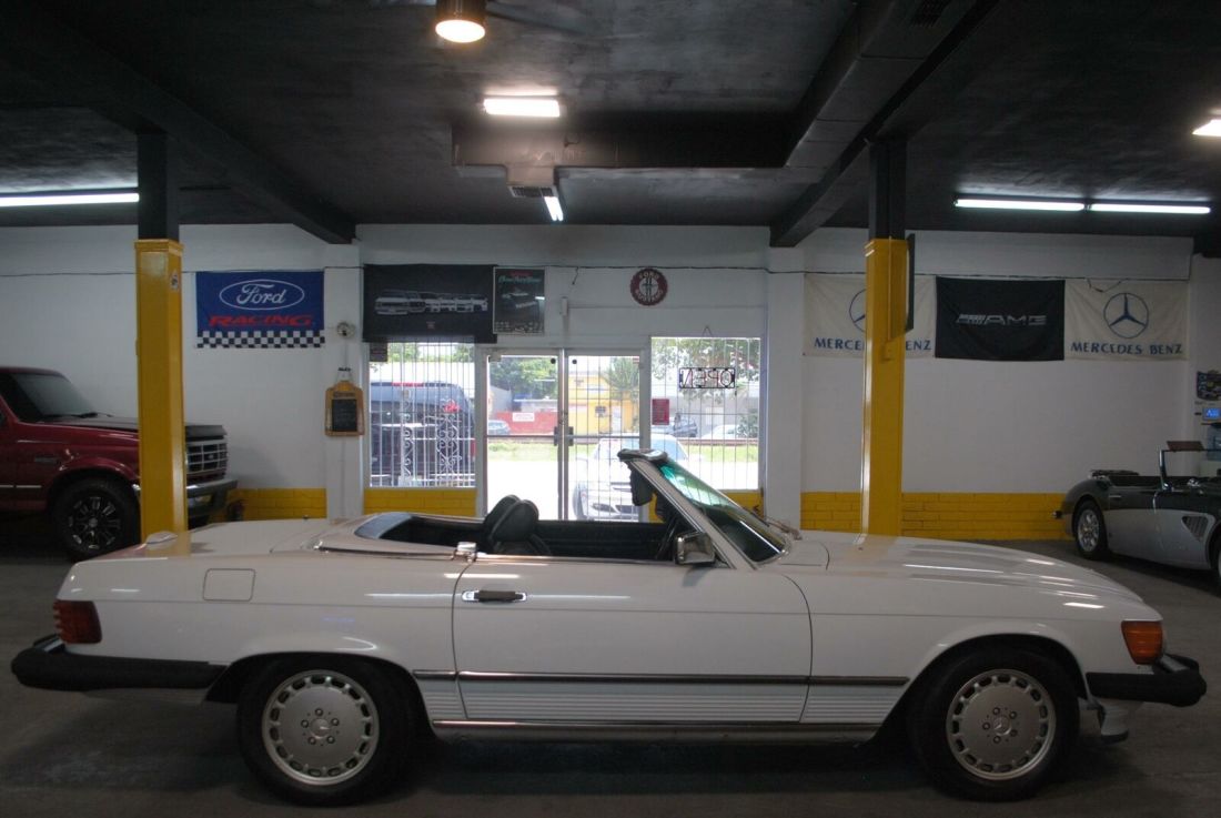 1988 Mercedes-Benz 500-Series 560SL - photo 3
