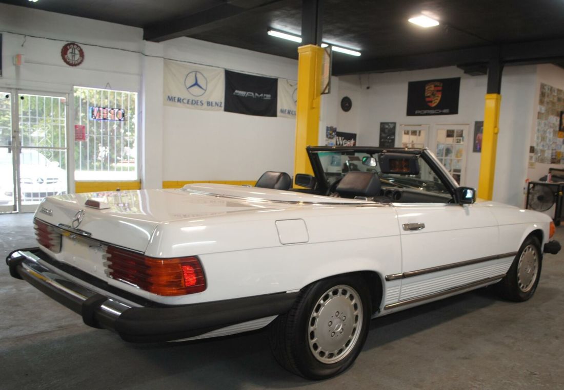 1988 Mercedes-Benz 500-Series 560SL - photo 4