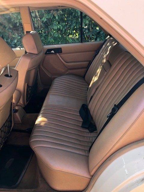 1988 Mercedes-Benz E-Class - photo 13