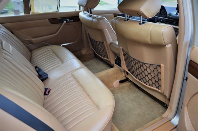 1988 Mercedes-Benz 300-Series - photo 3