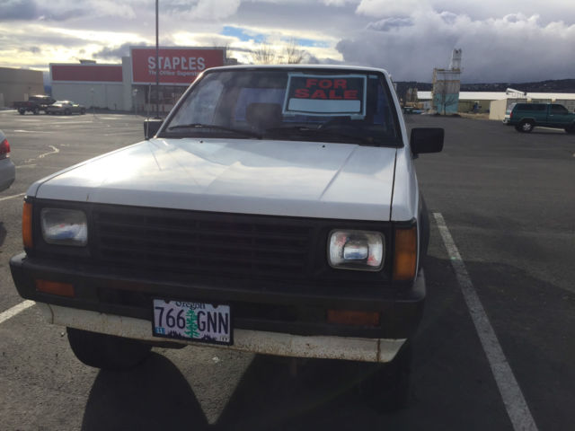 1988 Mitsubishi Mighty Max Base Standard Cab Pickup 2-Door - photo 6