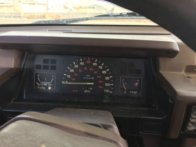 1988 Mitsubishi Mighty Max Base Standard Cab Pickup 2-Door - photo 9
