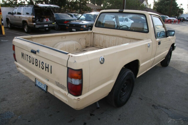 1988 Mitsubishi Mighty Max - photo 5