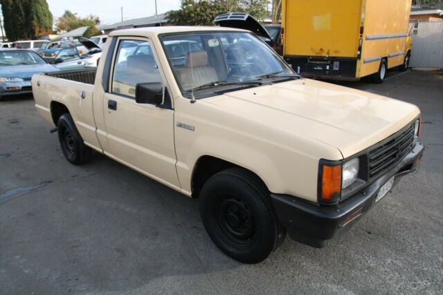1988 Mitsubishi Mighty Max - photo 7