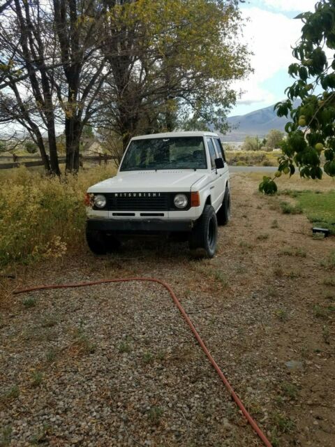 1988 Mitsubishi Montero - photo 3