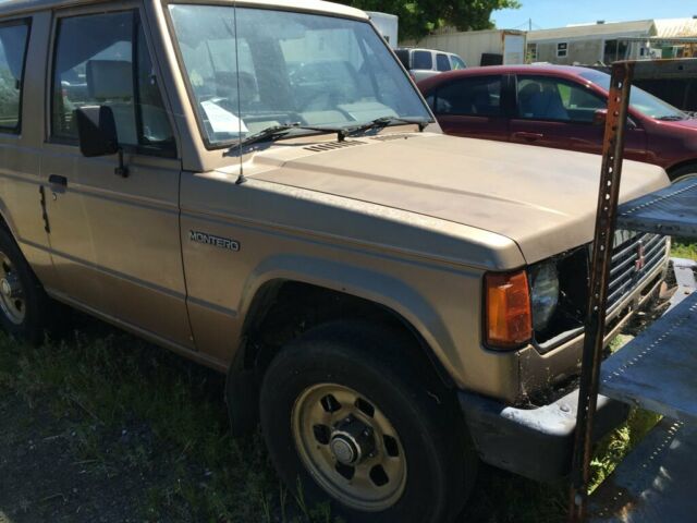 1988 Mitsubishi Montero - photo 5