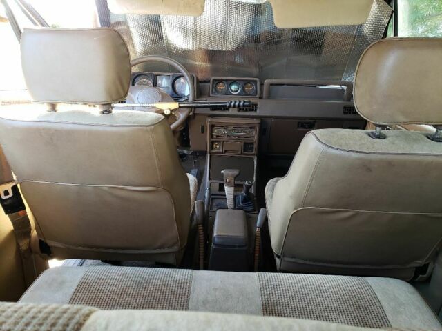 1988 Mitsubishi Montero - photo 10