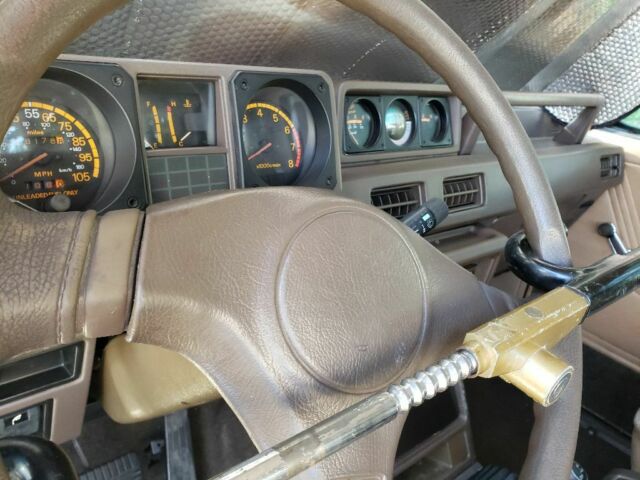 1988 Mitsubishi Montero - photo 11