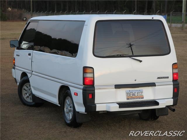 1988 Mitsubishi Van - photo 2