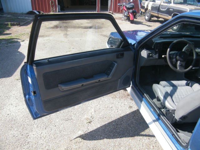 1988 Ford Mustang GT - photo 10