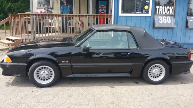 1988 Ford Mustang GT - photo 6