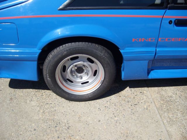 1988 Ford Mustang GT - photo 12