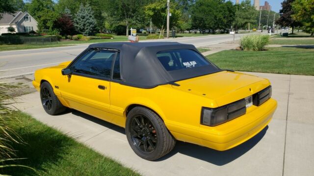 1988 Ford Mustang LX - photo 3