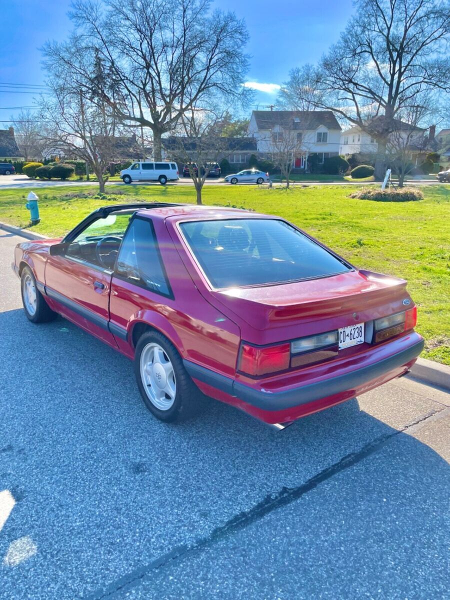 1988 Ford Mustang LX T-TOP - photo 2