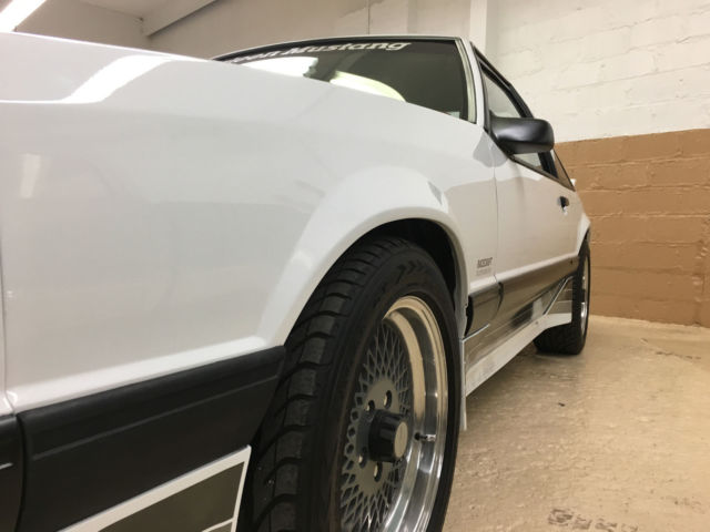 1988 Ford Mustang LX - photo 4