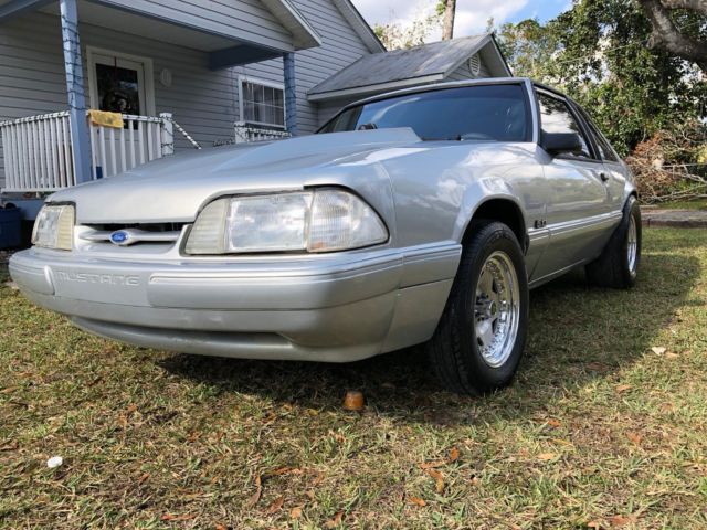1988 Ford Mustang lx - photo 7