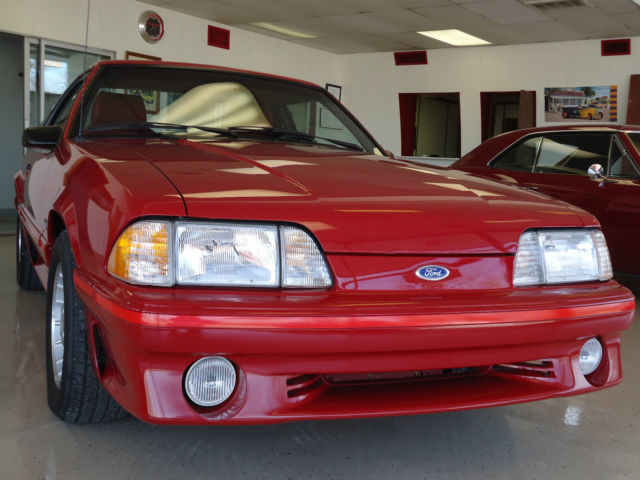 1988 Ford Mustang GT - photo 9