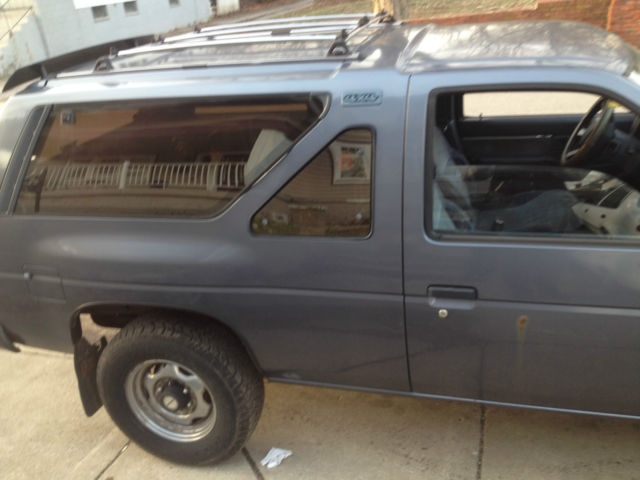 1988 Nissan Pathfinder SE V6 - photo 2