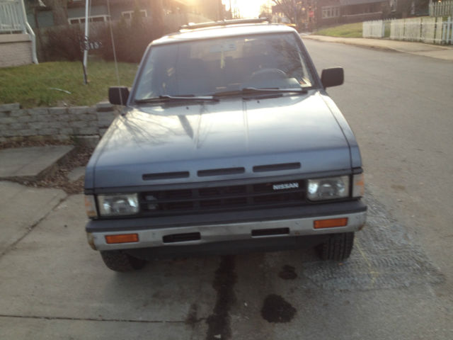 1988 Nissan Pathfinder SE V6 - photo 4
