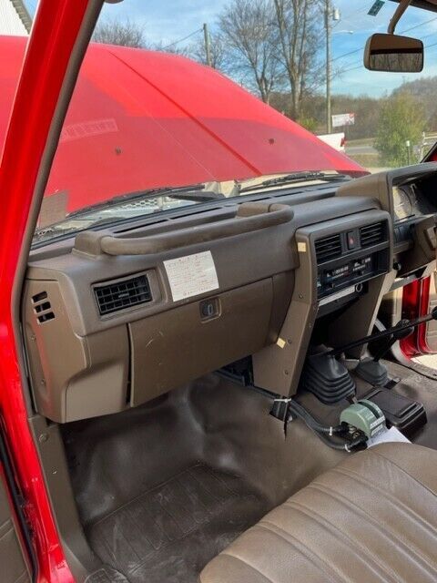 1988 Nissan Safari - photo 9
