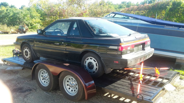 1988 Nissan Sentra Base Sedan 2-Door - photo 2
