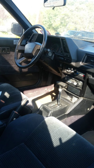 1988 Nissan Sentra Base Sedan 2-Door - photo 5