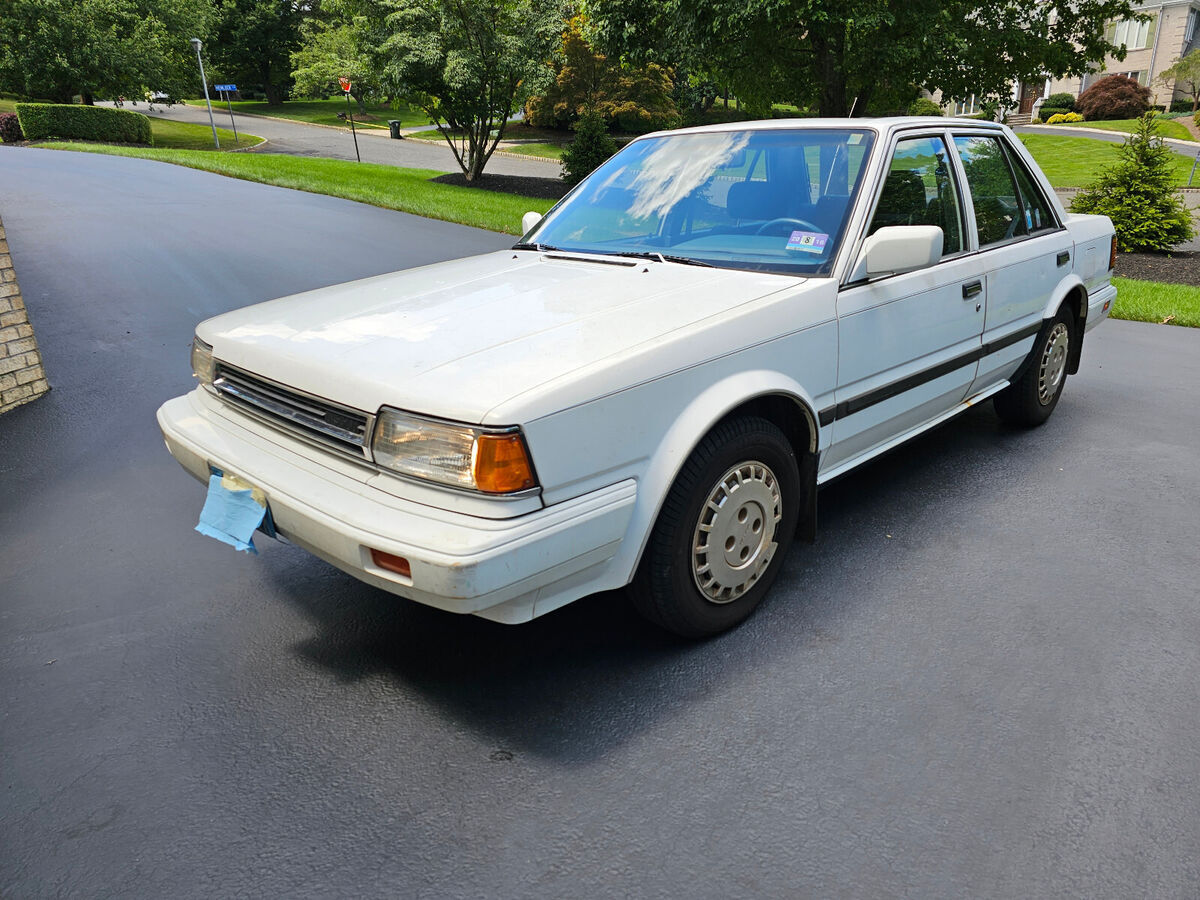 1988 Nissan Stanza GXE 4-Door Sedan in White - Runs and Drives - Clean 1988 Nissan Stanza